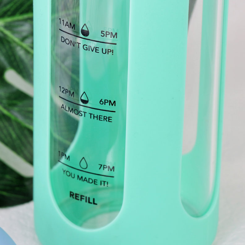 Borosilicate Glass Water Bottle with Silicone Sleeve