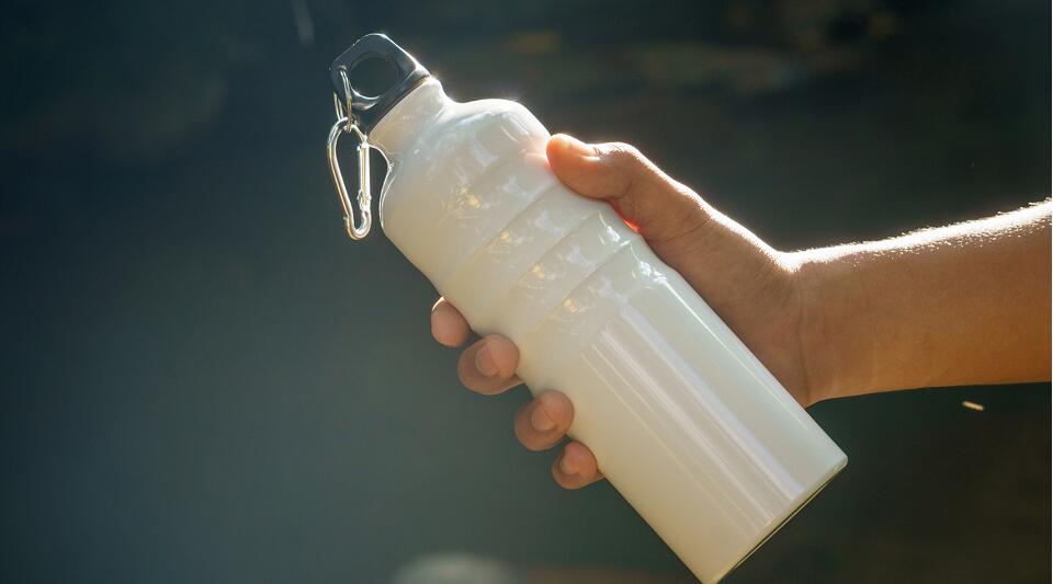 The Advantage and Selection of Sports Water Bottle